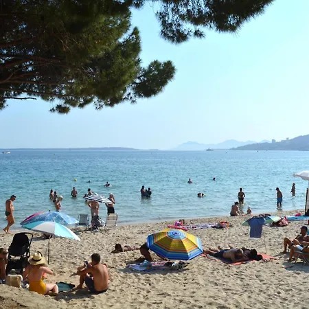 게스트하우스 Chambres D'Hotes En Rez De Villa Piscine Climatisation 3*
