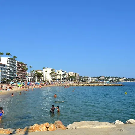 D'hotes En Rez De Avec Piscine 3* أنتيب