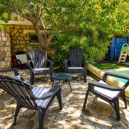 chambres d'hôtes piscine et climatisation-Rez-de-jardin, plage à pieds 3*