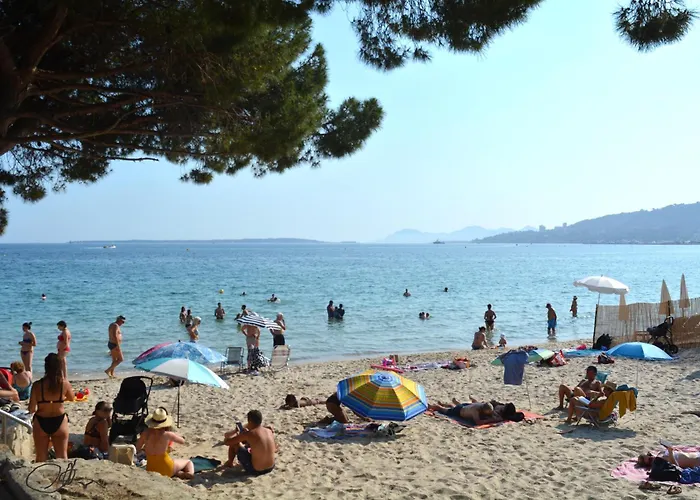 Penzion D'hotes En Rez De Avec Piscine 3*