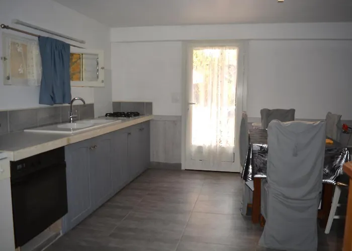 D'hotes En Rez De Avec Piscine Gasthof Antibes