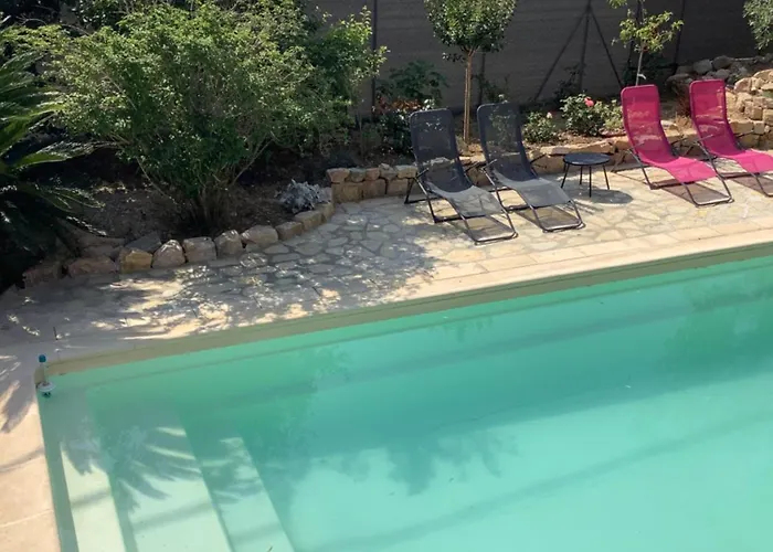 D'hotes En Rez De Avec Piscine Penzion